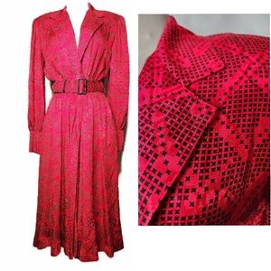 1980s Adele Simpson Red and Black Printed Silk Vintage Dress